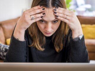 Grootschalige telefoonscam met belofte van makkelijk werk: slachtoffers gemiddeld €6.500 kwijt