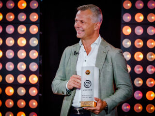 Björn Kuipers werkt mee aan aanpassing van buitenspel: 'Gaan volgend jaar testen'