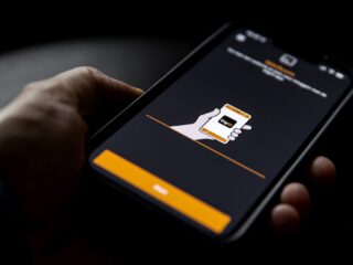 Techexpert: 'Overheid, hou de overname van DigiD door Amerikaans bedrijf tegen'