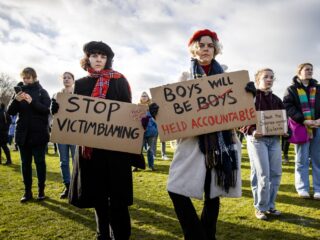 Waar ligt de grens bij grensoverschrijdend gedrag? 'Ik zei tegen iemand: wat ben je mooi'