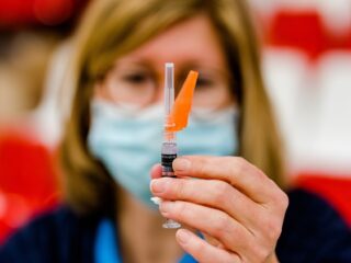 Vier vragen over het nieuwe HPV-vaccin dat eraan komt