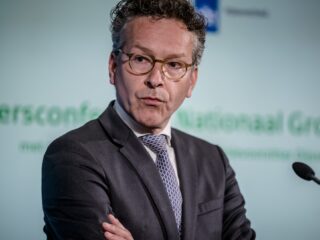 Burgemeester Dijsselbloem: 'Demissionair kabinet moet nu investeren in vestigingsklimaat ASML'
