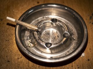 Stand.nl: 'Campagnes over drugsgebruik kunnen niet hard genoeg zijn'