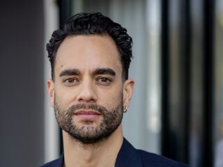 Freek Bartels vindt het heerlijk om de schurk in Les Misérables te spelen