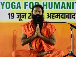 'Medicijnen zouden kanker genezen': Indiase goeroe veroordeeld voor oplichting