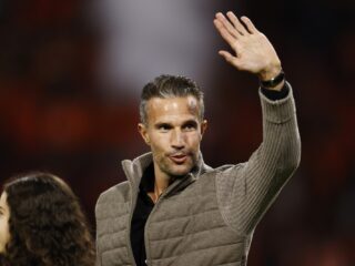 Robin van Persie nieuwe hoofdtrainer SC Heerenveen: 'Echt heel leuk'
