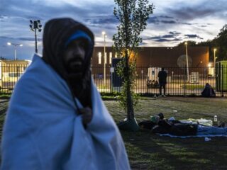 'We moeten kijken hoe we het recht op doorprocederen van vluchtelingen kunnen beperken'