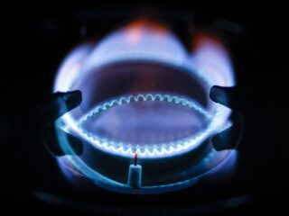 Moet de gaskraan op de waakvlam of helemaal dicht? 'Voor Groningers is het gewoon klaar'