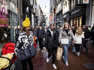 CBS: voor het eerst meer webwinkels dan fysieke winkels