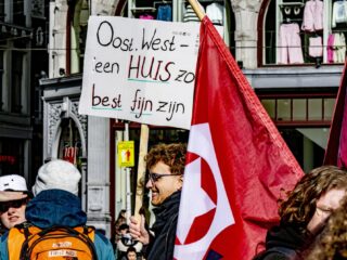 Thuiswonende jongvolwassenen hebben woonschaamte: 'Voldoen niet aan sociale norm'