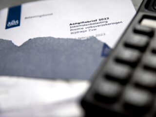 Bewindvoerders nu zelf financieel in het nauw, advies om moeilijke zaken te laten liggen