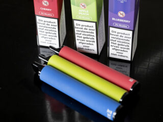 Stand.nl: 'Er moet een totaalverbod op vapen komen'