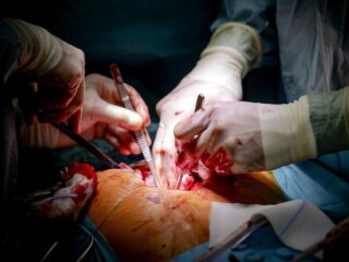 Medische zorg verantwoordelijk voor 7 procent CO2-uitstoot