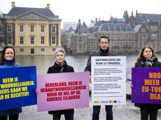 Nederland aangeklaagd om Turkijedeal: 'Sprake geweest van mensenrechtenschendingen'