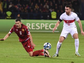 'Ajax heeft niks in Rusland te zoeken, koop iemand anders dan Spertsyan'