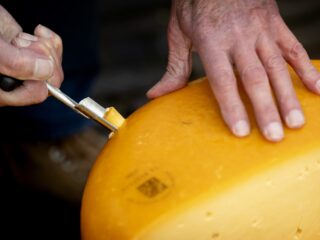Is het middelste stuk van de kaas het lekkerst?