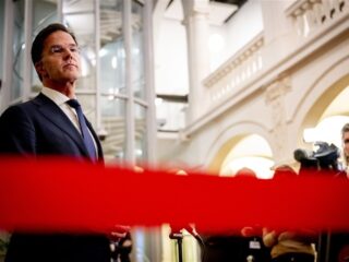 Podcast De Dag: het wankelende wachten van Rutte IV