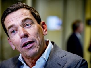 Podcast De Dag: hoe Ruud Sondag puinruimt op Schiphol