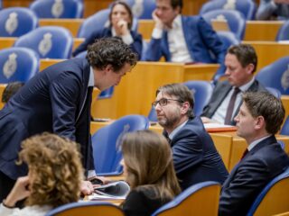 Hoe overleef je de Tweede Kamer? 'Je hóéft niet op sociale media'
