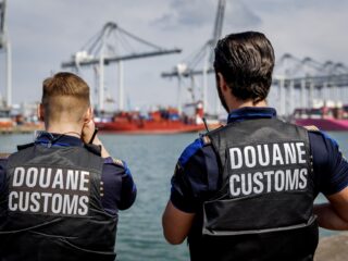Hoe gaat de douane om met importheffingen? 'Kunnen niet iedere boot controleren'