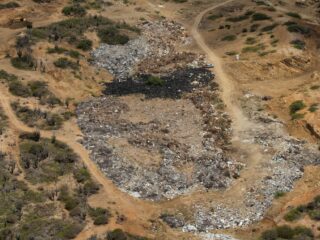 De 28 meter hoge afvalberg op Bonaire maakt omwonenden doodziek