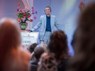 Libris Literatuur Prijs winnaar Anjet Daanje wilde geen schrijver worden, 'want dan moet ik interviews geven'