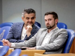 DENK-fractievoorzitter van Baarle beschuldigt VVD van 'zondebokpolitiek'