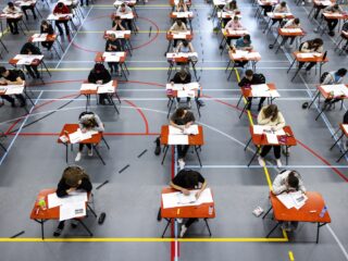 Deze hoogleraar liet ChatGPT examen Nederlands maken en dit gebeurde er