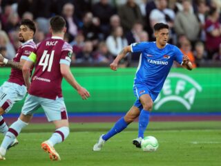 AZ geeft voorsprong uit handen in halve finale Conference League