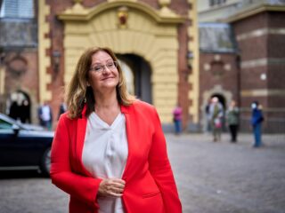 Staatssecretaris Toeslagen krijgt toeslagenschandaal niet afgewikkeld in deze kabinetsperiode
