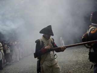 Nieuwe Napoleon-film controversieel: 'Ongepaste manier om kaartjes te verkopen'