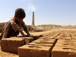 Kinderarbeid ver weg? Zelfs in Europa werken miljoenen kinderen