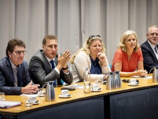 Oud-voorzitter CU Flevoland: 'PVV laten meedoen maakt die partij normaler'