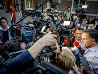 Stand.nl: 'De val van het kabinet zou een ramp zijn voor het land'