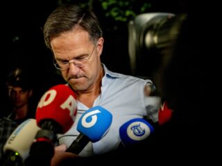 Voormalig staatssecretaris Broekers-Knol tegen premier Rutte: 'Mark, houd vol'