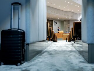 Stand.nl: 'Het aantal vertrekkende Kamerleden begint zorgelijk te worden'