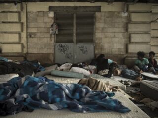 Armoede stijgt wereldwijd: 'Een soort lawine-effect'