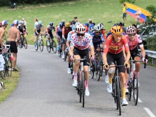 Stand.nl: 'De veiligheid van wielrenners moet veel meer prioriteit krijgen'