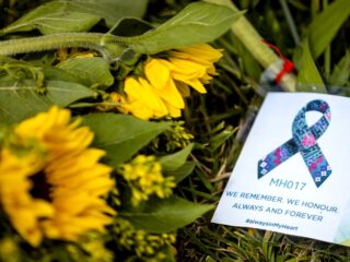 MH17-nabestaanden na 10 jaar nog steeds veel vragen: 'Gerechtigheid zullen we nooit krijgen'