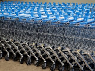 Winkelwagentje 'gejat'? Dat kost je dan 110 euro