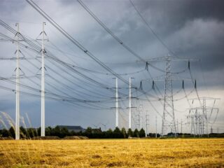 Stand.nl: 'Uitbreiding van het stroomnet vraagt van iedereen een offer'