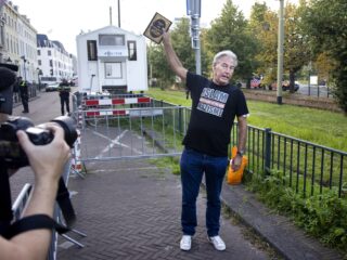 Burgemeester Marcouch van Arnhem wil verbod op koranverbrandingen