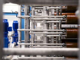 Waarom smaakt het drinkwater in Nederland veel beter dan in andere landen?