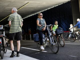 Wat is gezonder: wandelen of fietsen?