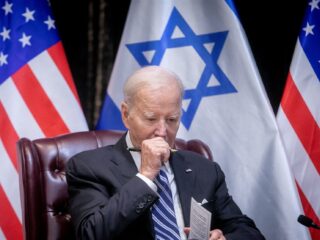 Wordt het escalatie? Alle ogen staan op Biden en Bibi