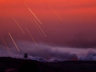 Zware luchtaanvallen Gaza: 'Zo'n oorlog in een dichtbevolkt gebied is niet te verkroppen'