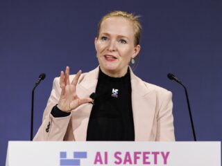 Marietje Schaake waarschuwt voor razendsnelle ontwikkeling AI: 'Zijn experts die zeggen dat dit het einde van de mensheid kan betekenen'