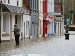 Opnieuw overstromingen verwacht in Noord-Frankrijk: 'Het gaat weer massaal regenen'