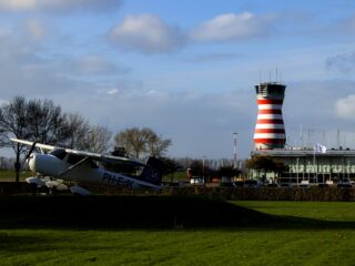 Hoe boeren en Lelystad Airport vechten om stikstofrechten