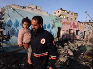 Hulporganisaties bieden kinderen hulp in Gaza: 'Moeten opgebouwde stress loslaten'